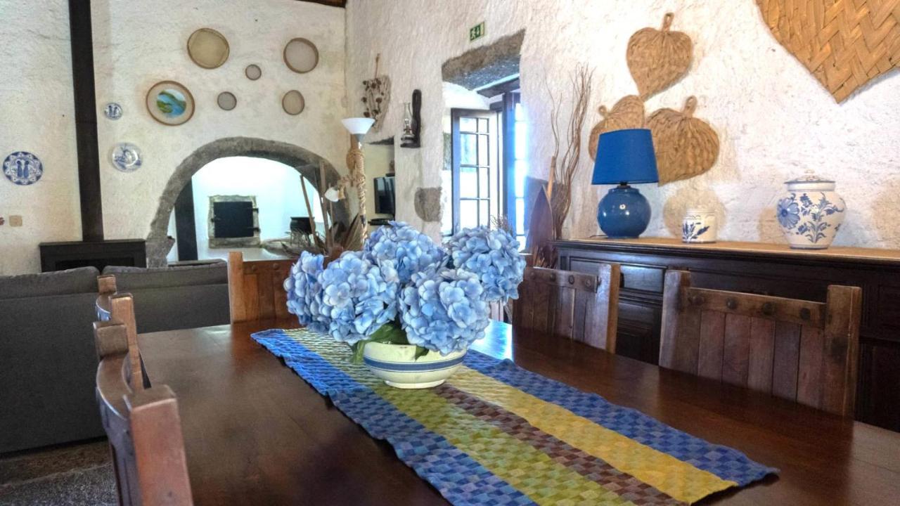 הוילה מוסטיירוס Casa Da Pedreira מראה חיצוני תמונה